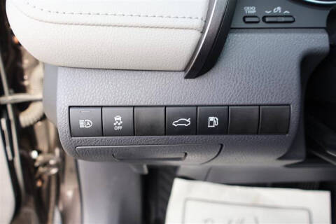 2018 Toyota Camry Hybrid