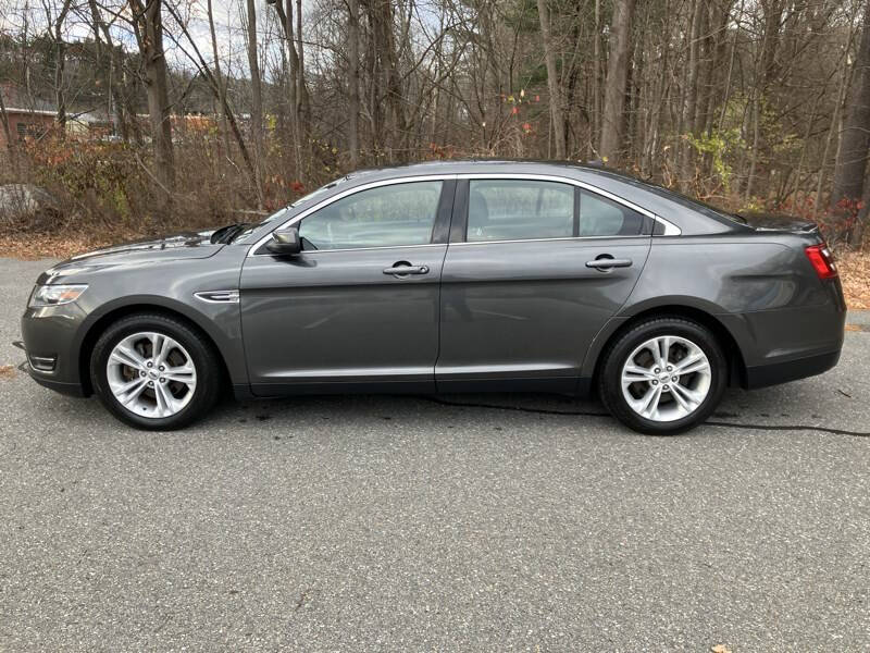 2017 Ford Taurus SEL