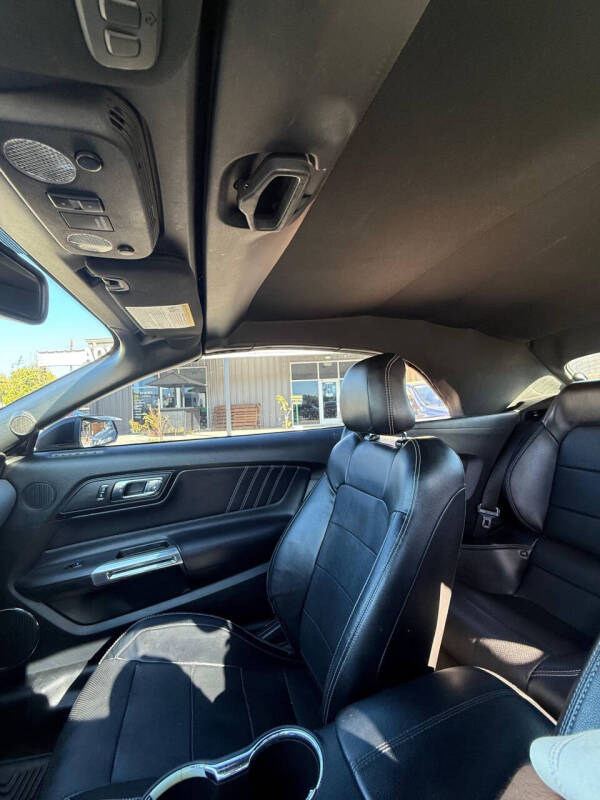 2017 Ford Mustang EcoBoost Premium