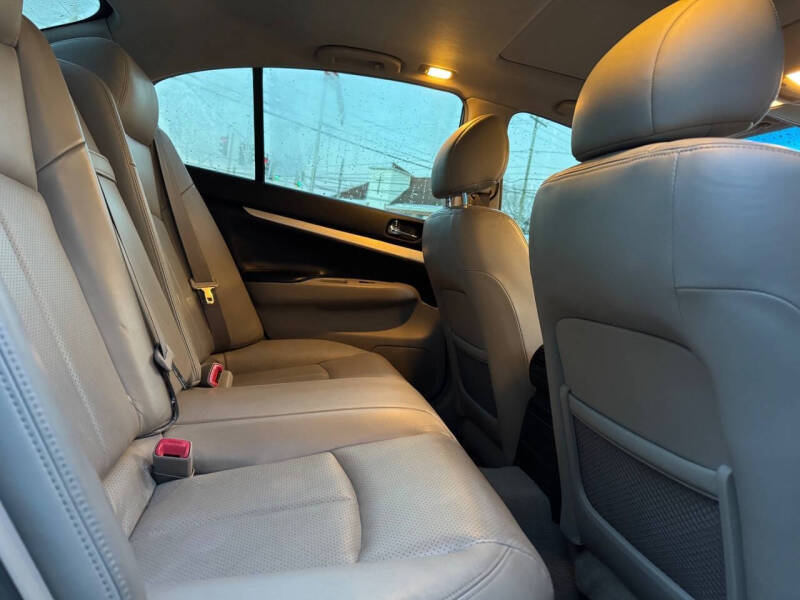 2009 Infiniti G37 Sedan x