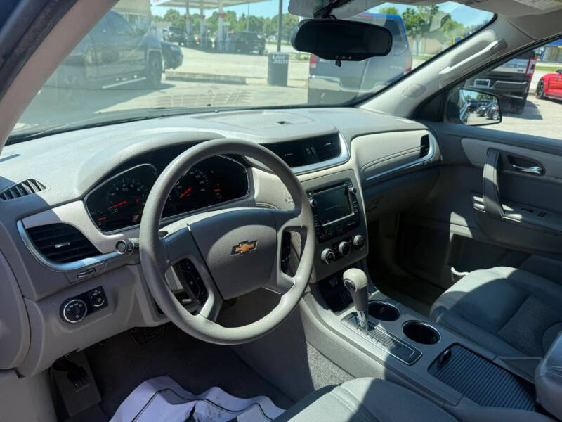 2017 Chevrolet Traverse LS