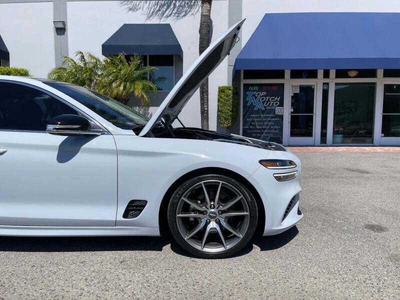 2022 Genesis G70