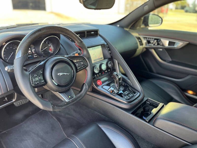 2015 Jaguar F-TYPE R