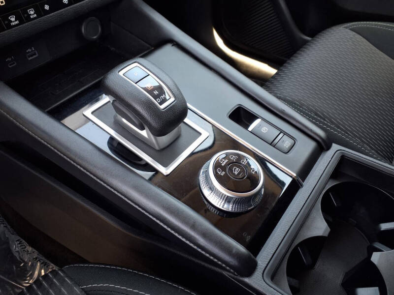 2024 Mitsubishi Outlander ES