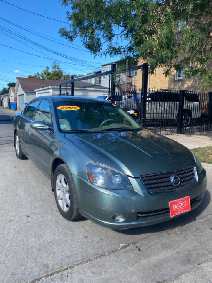 2005 Nissan Altima for sale at Macks Motor Sales in Chicago, IL