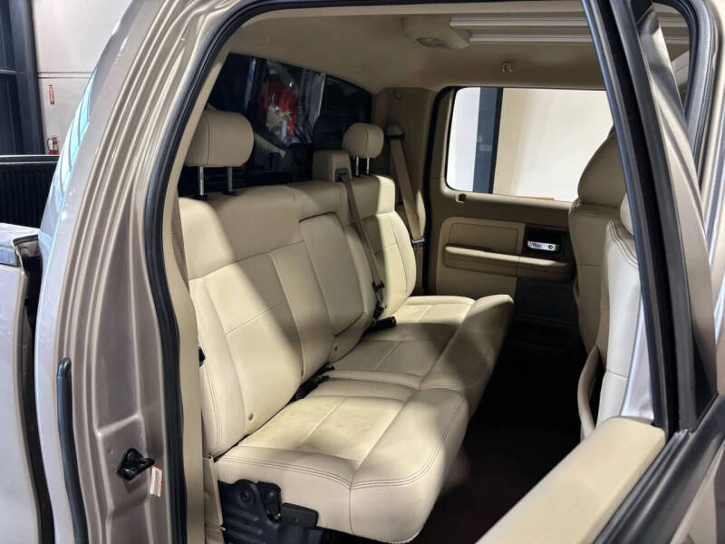 2004 Ford F-150 Lariat