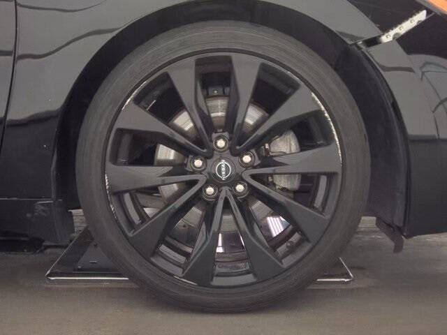 2023 Nissan Maxima 3.5 SR