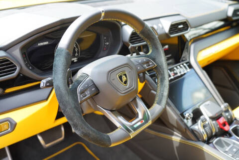2022 Lamborghini Urus