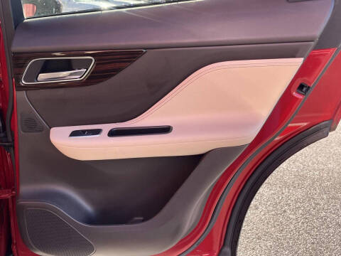 2018 Jaguar F-PACE 35t Prestige