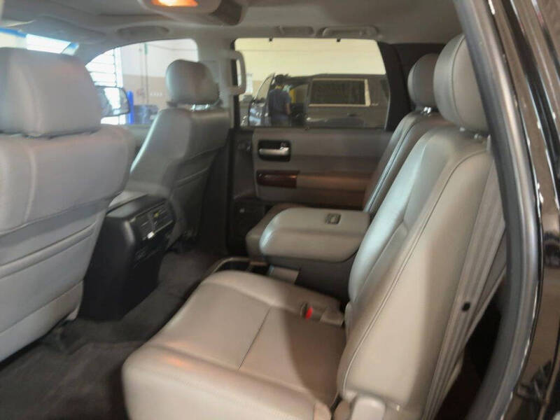 2013 Toyota Sequoia Platinum