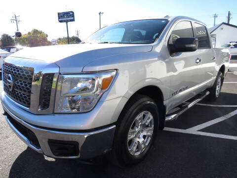 2018 Nissan Titan SV