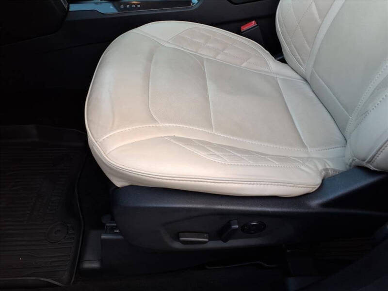 2019 Ford Explorer Platinum