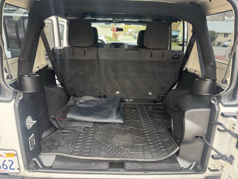 2014 Jeep Wrangler Unlimited Sport