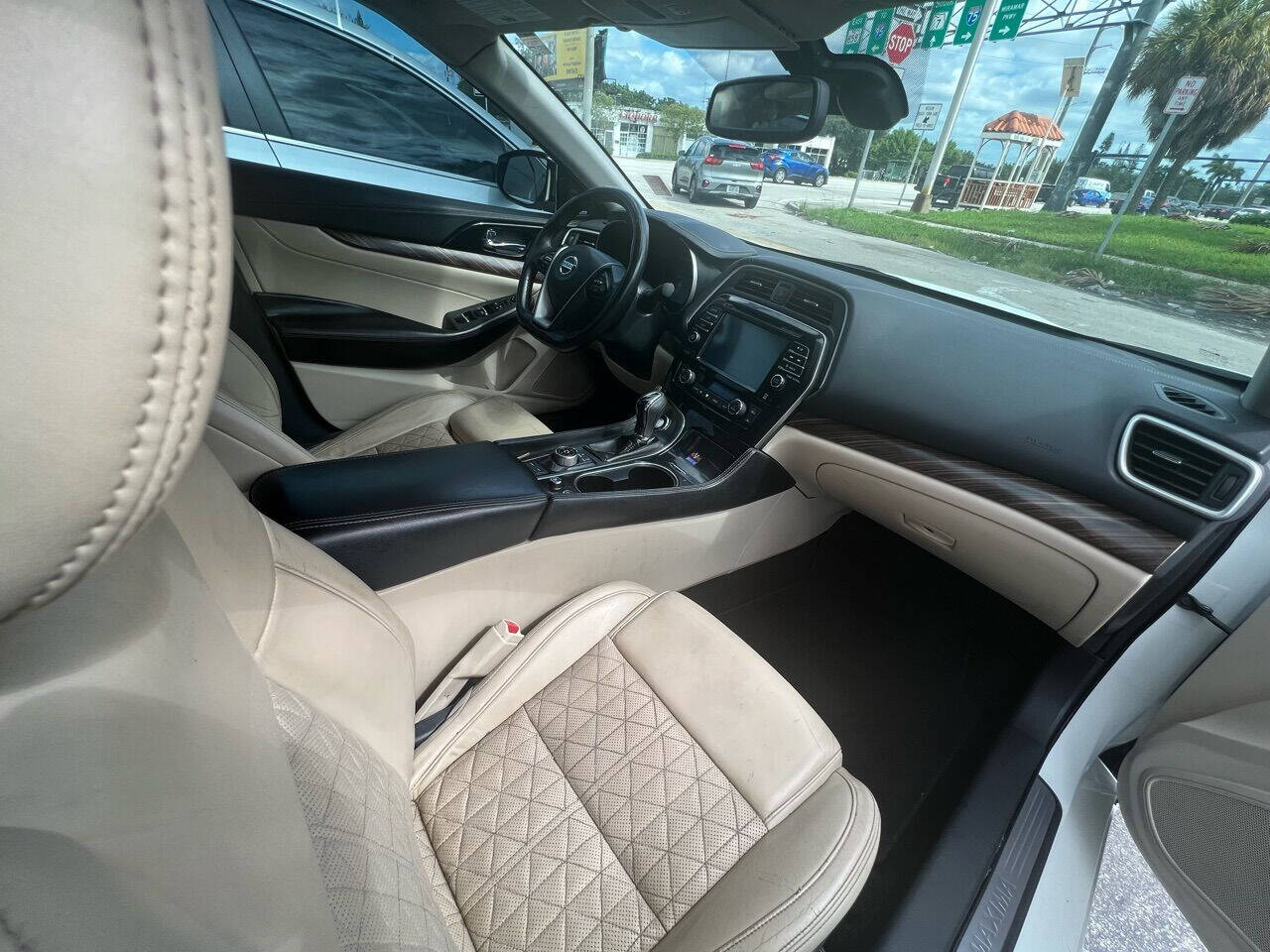 2016 NISSAN Maxima Sedan - $12,990