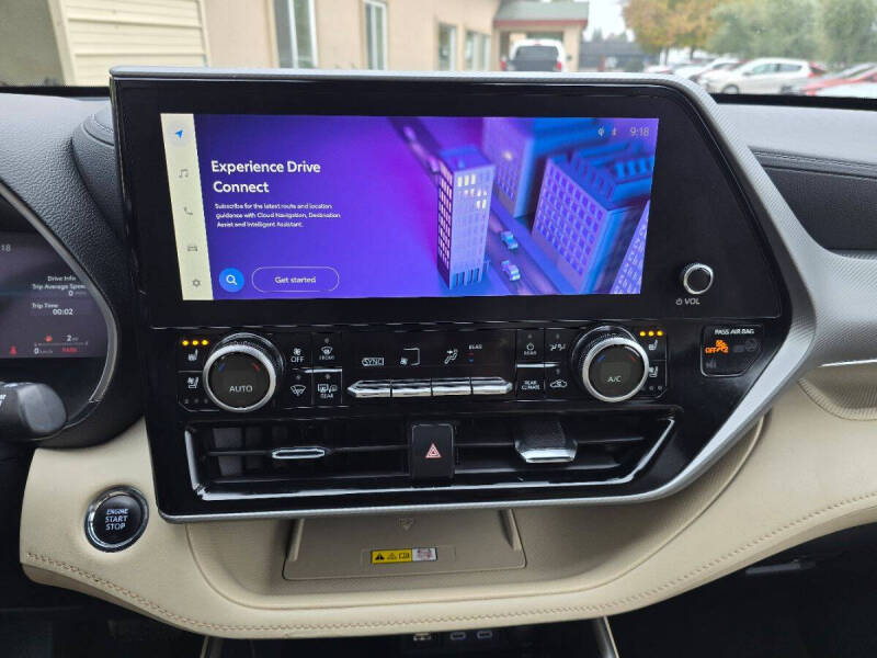 2023 Toyota Highlander Platinum