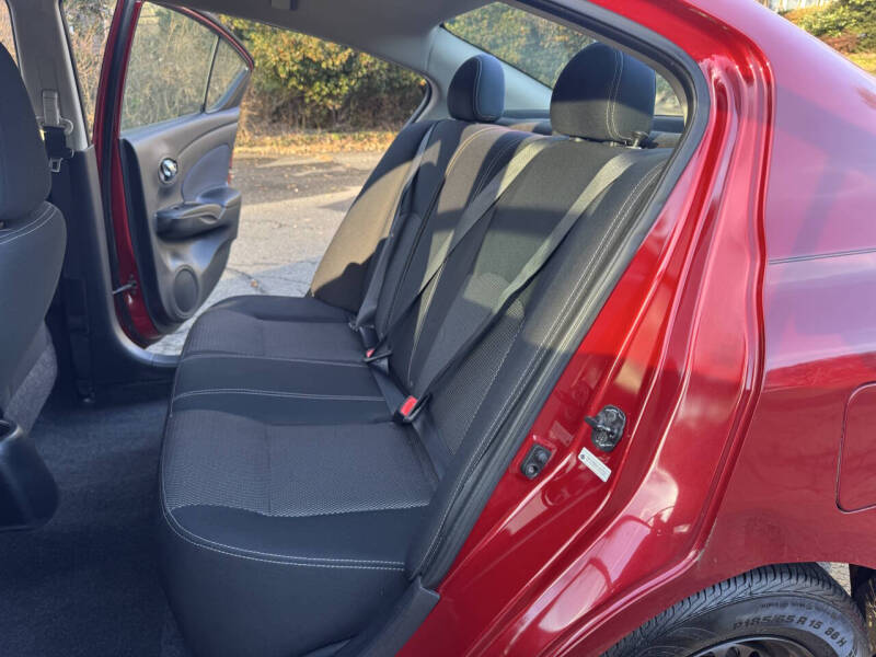 2015 Nissan Versa 1.6 SL