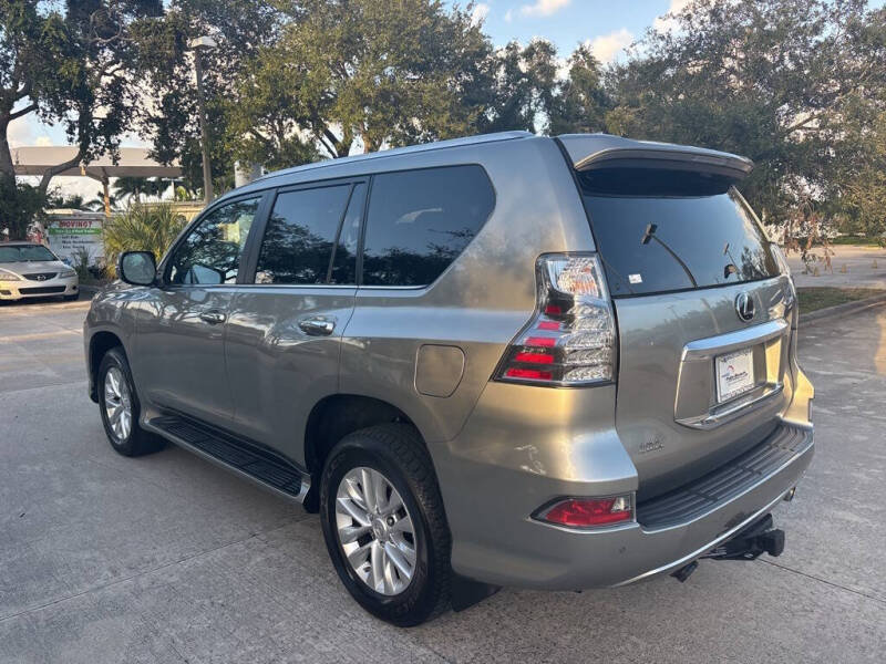 2023 Lexus GX 460