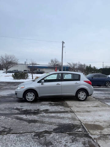 2010 Nissan Versa 1.8 S