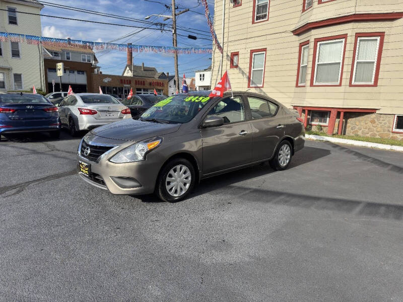 2016 Nissan Versa 1.6 SV