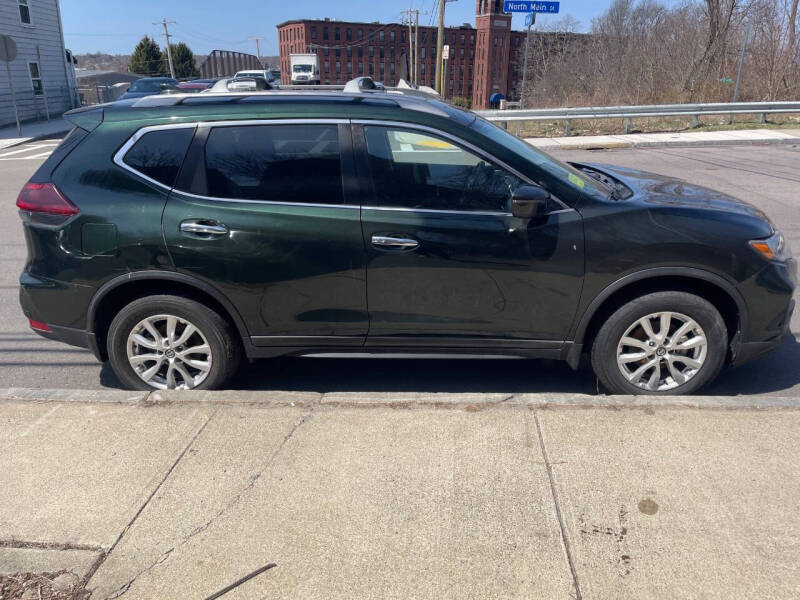 2018 Nissan Rogue SV