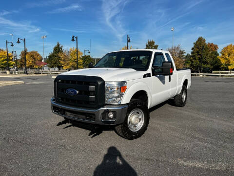 2014 Ford F-250 Super Duty for sale at CLIFTON COLFAX AUTO MALL in Clifton NJ