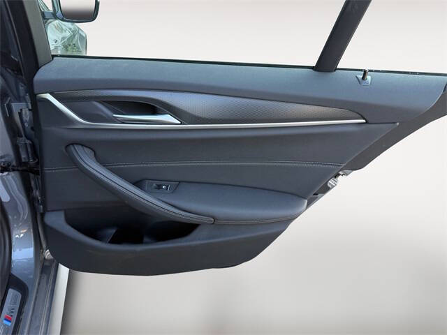 2023 BMW 5 Series 530i