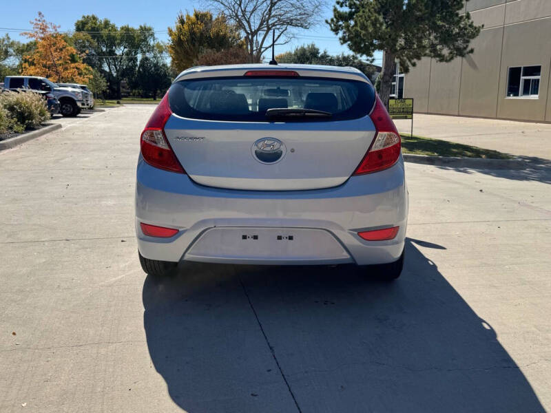 2012 Hyundai Accent GS