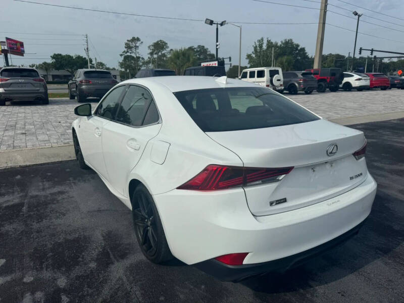 2017 Lexus IS 200t