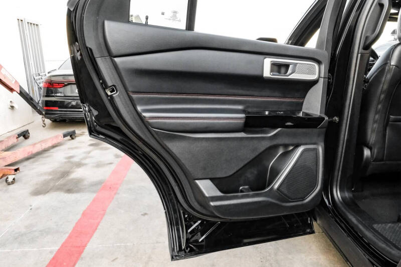 2022 Ford Explorer ST-Line