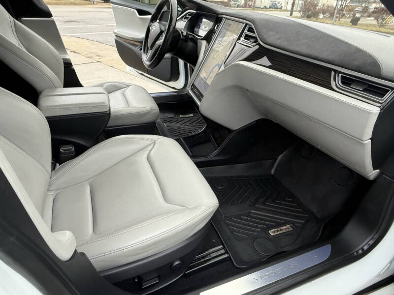 2015 Tesla Model S P85D