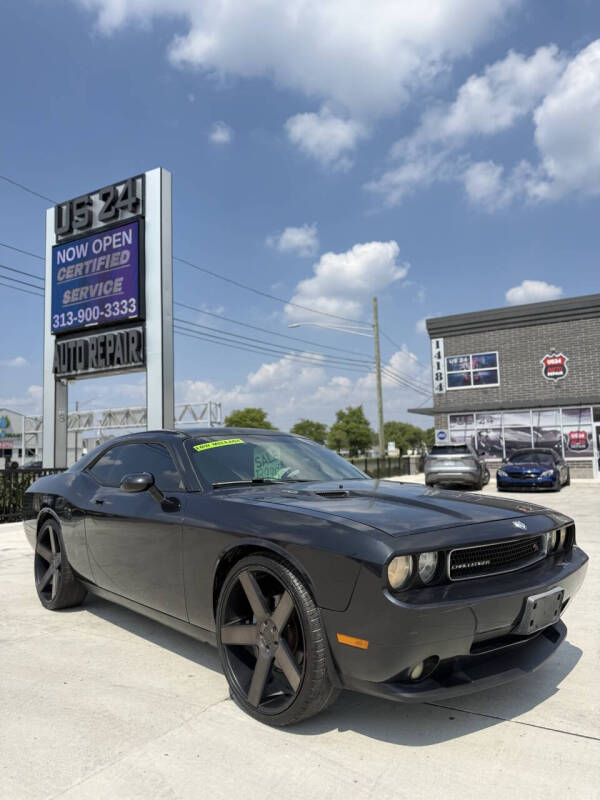 2009 Dodge Challenger R/T's photo