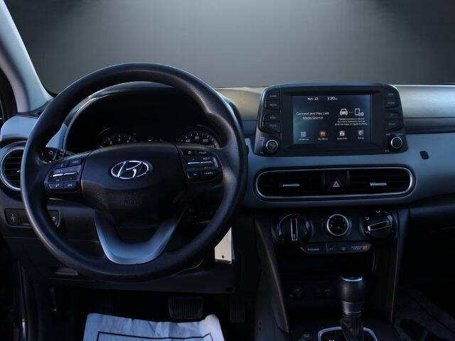 Gray 2020 Hyundai KONA SE SE 4dr Crossover 5