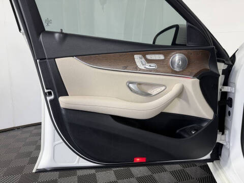 2017 Mercedes-Benz E-Class E 300 4MATIC