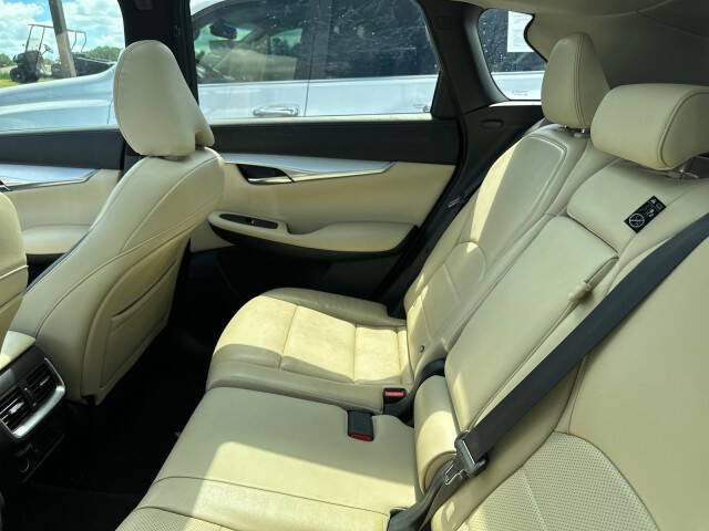 2019 Infiniti QX50 Essential