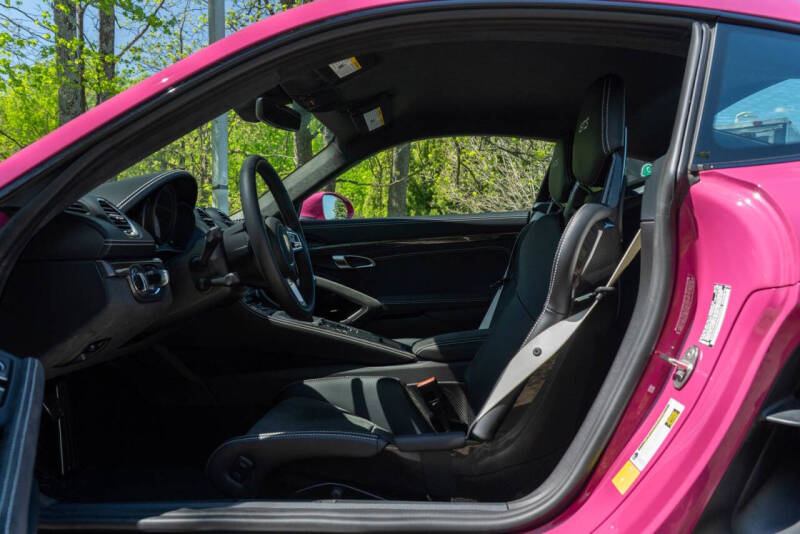 2025 Porsche 718 Cayman GTS 4.0