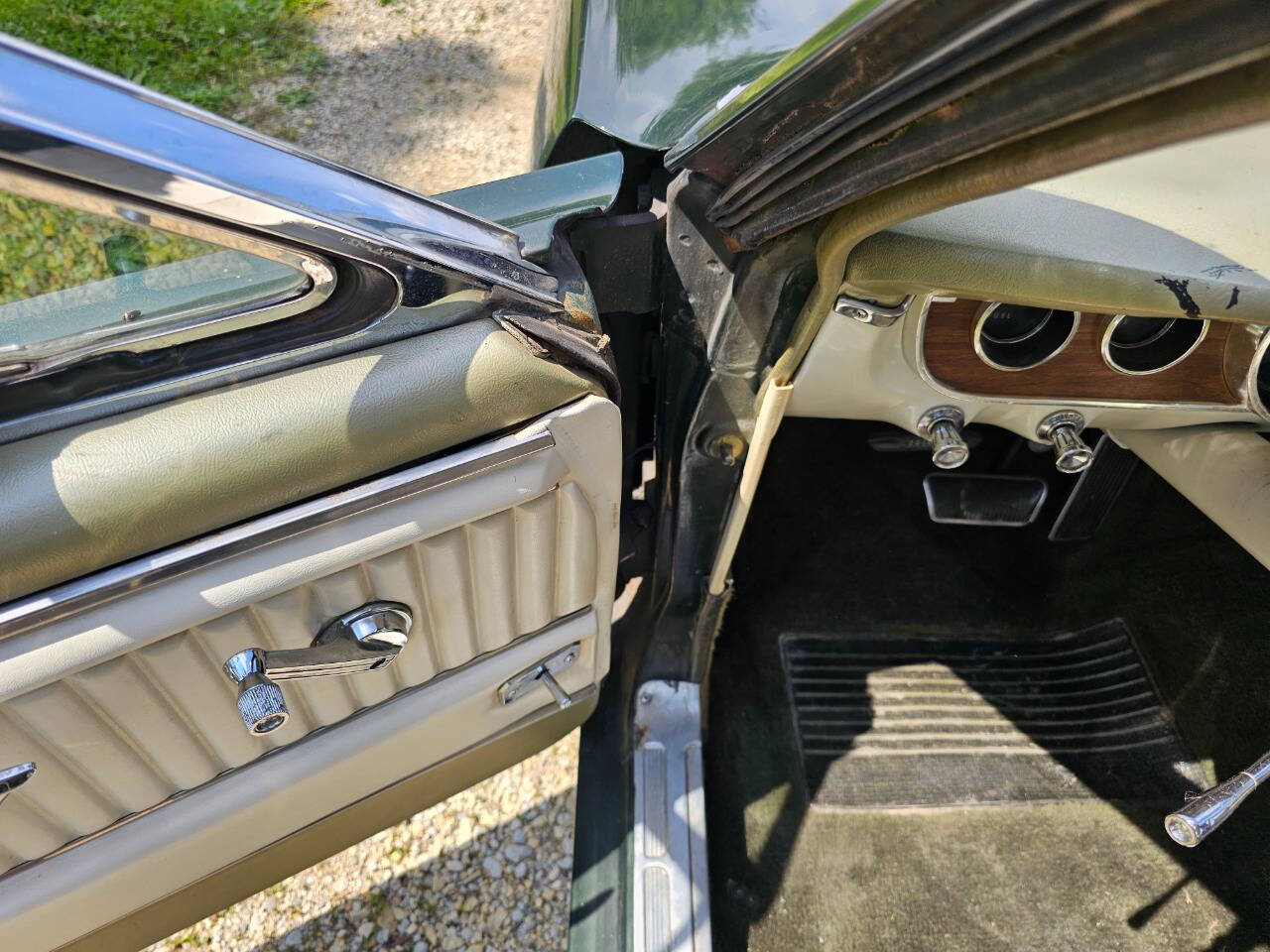 1965 Ford Mustang 111