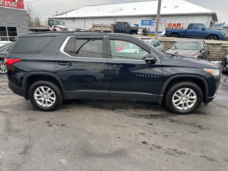 2020 Chevrolet Traverse LT Cloth