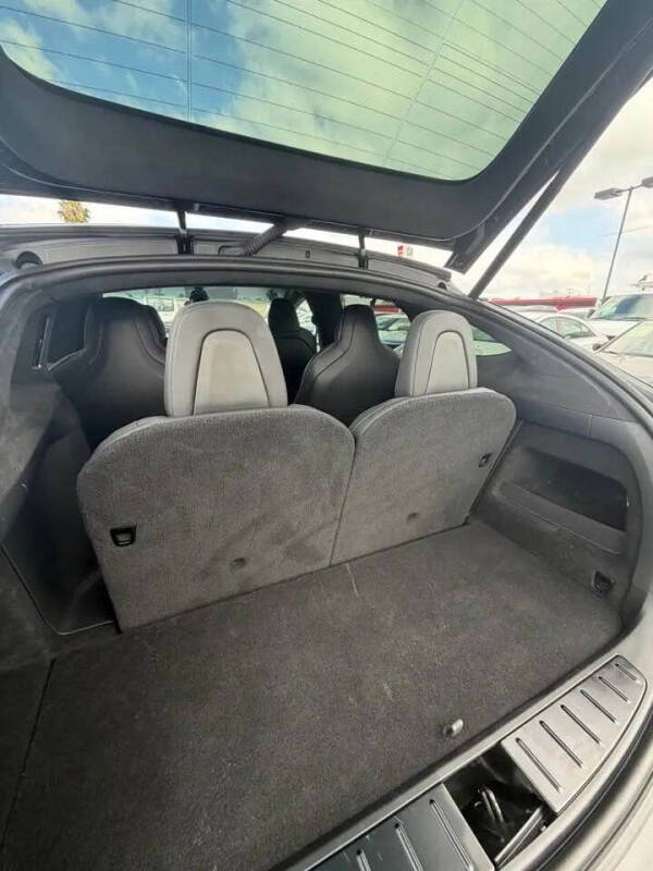 2023 Tesla Model X Plaid