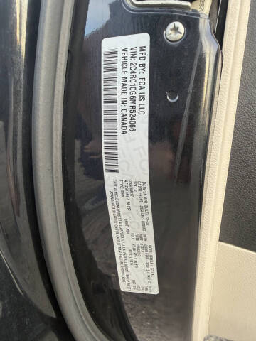 2021 Chrysler Voyager LX