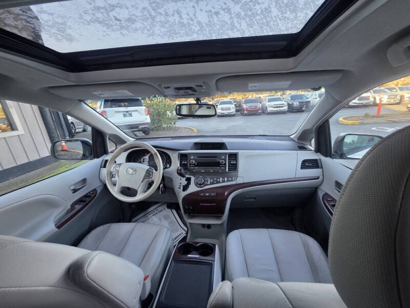 2013 Toyota Sienna