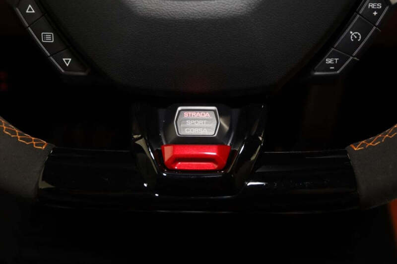 2023 Lamborghini Huracan Tecnica