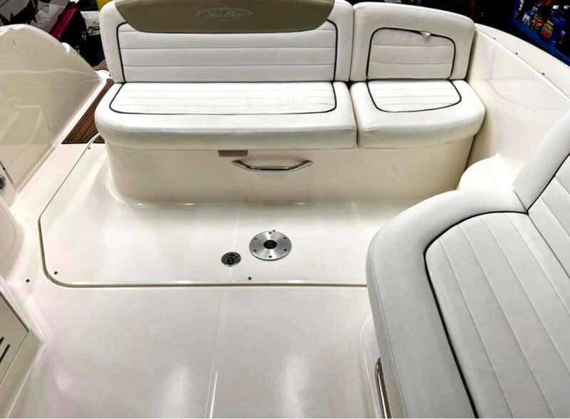 2008 Sea Ray Sun Dancer 330