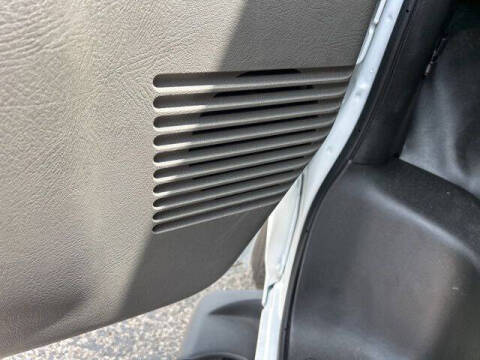 2025 Chevrolet Express 3500