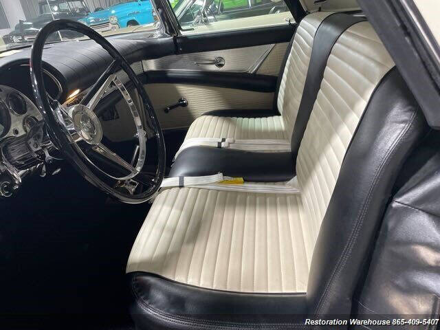 1957 Ford Thunderbird