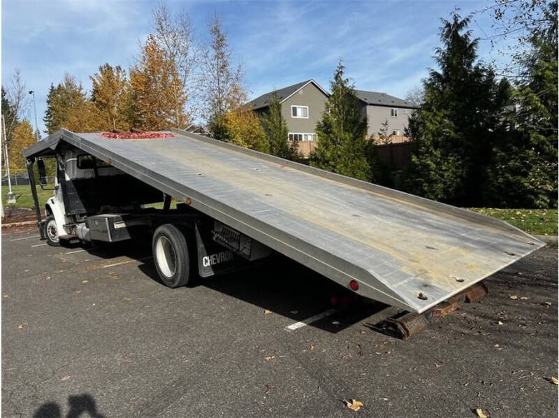 2017 Freightliner M2 106