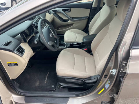 2014 Hyundai Elantra SE