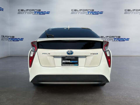 2016 Toyota Prius Two