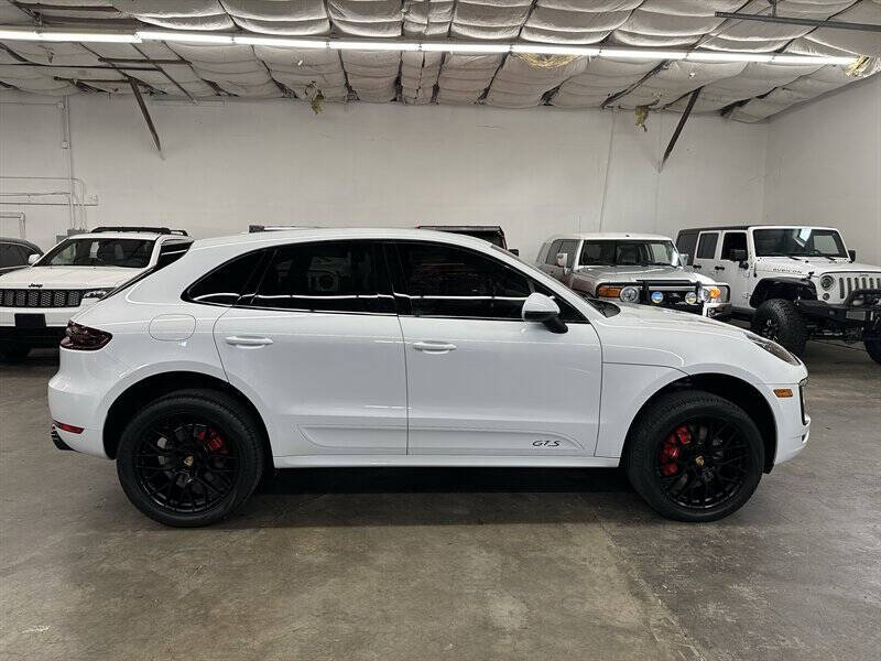 2017 Porsche Macan GTS
