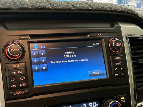 2017 Nissan Titan SL