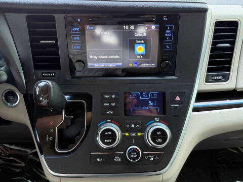 2017 Toyota Sienna